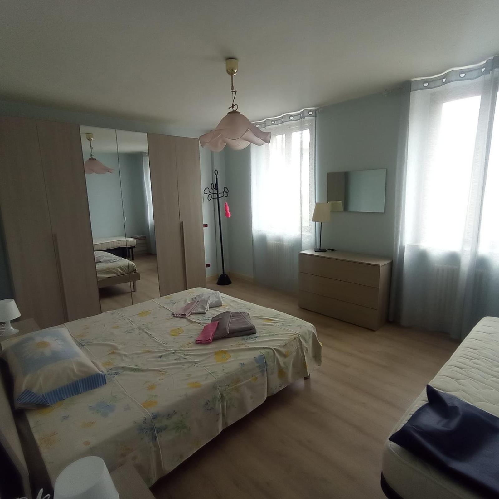 Mamma Mia Bed And Breakfast Uggiate-Trevano Екстер'єр фото