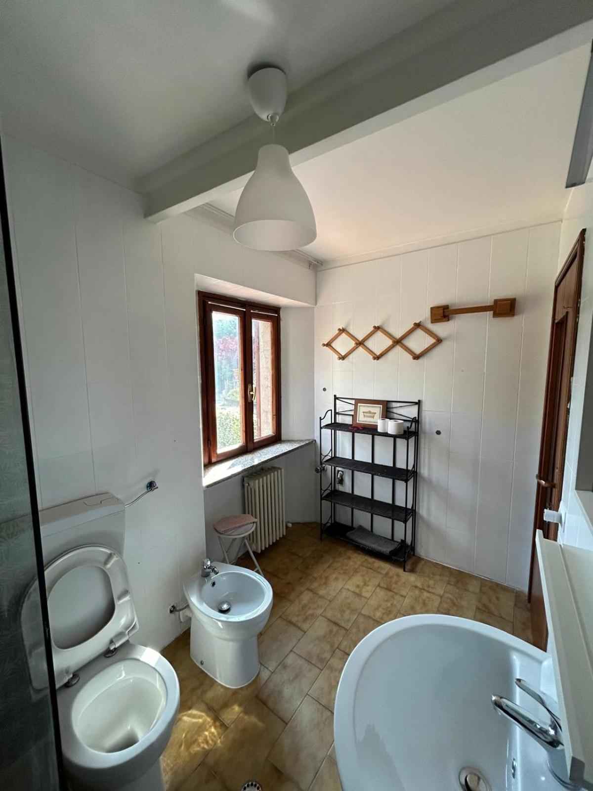 Mamma Mia Bed And Breakfast Uggiate-Trevano Екстер'єр фото